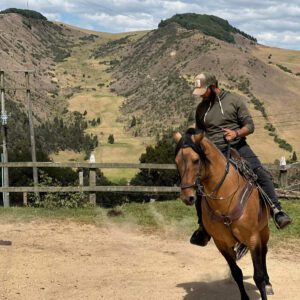 Demonstration of Colombian horse backriding at ranch